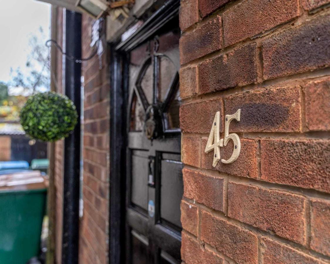 Cosy 2 Bedroom Home In Coventry Exterior photo